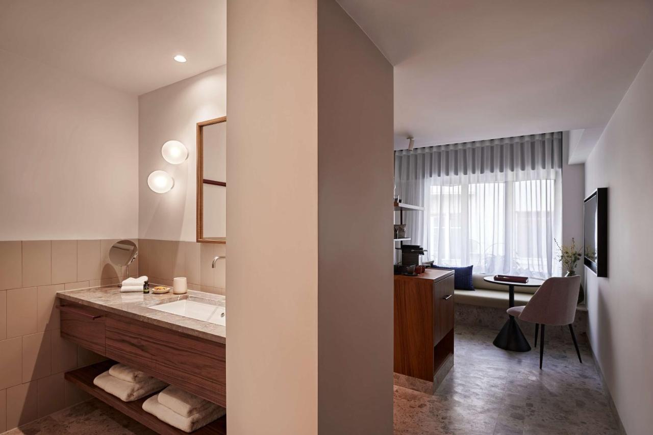 The Social Athens Hotel, A Member Of Radisson Individuals Ngoại thất bức ảnh