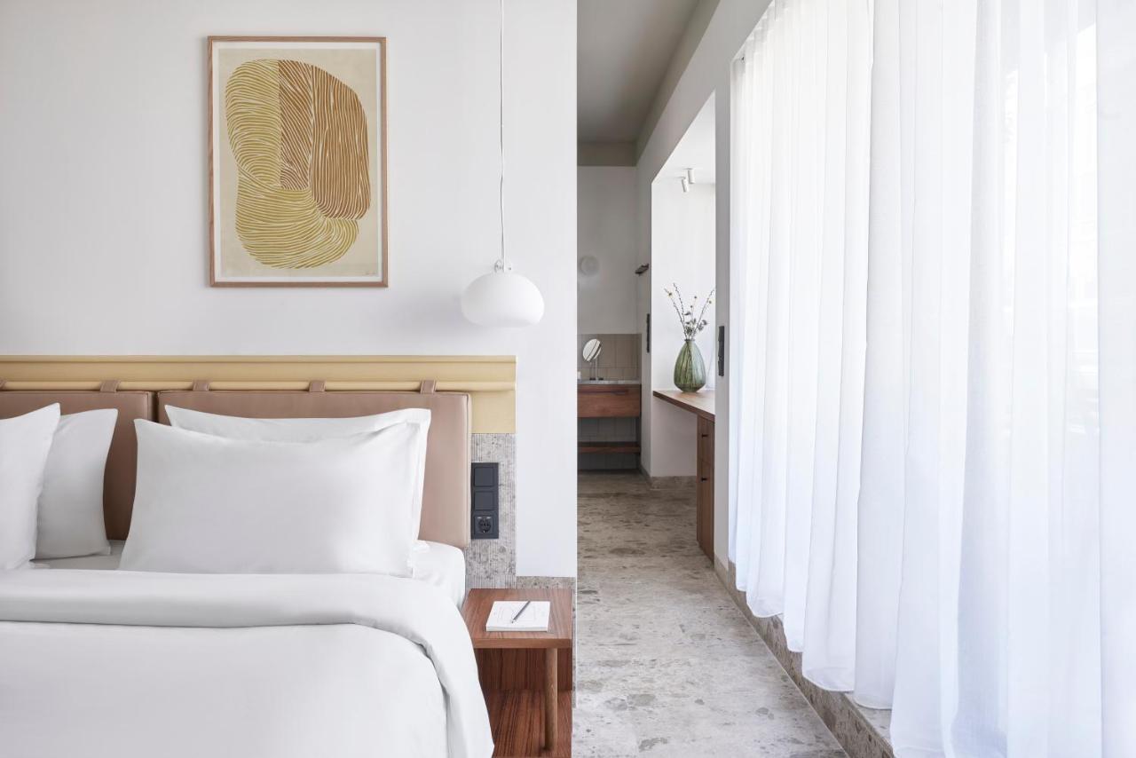 The Social Athens Hotel, A Member Of Radisson Individuals Ngoại thất bức ảnh
