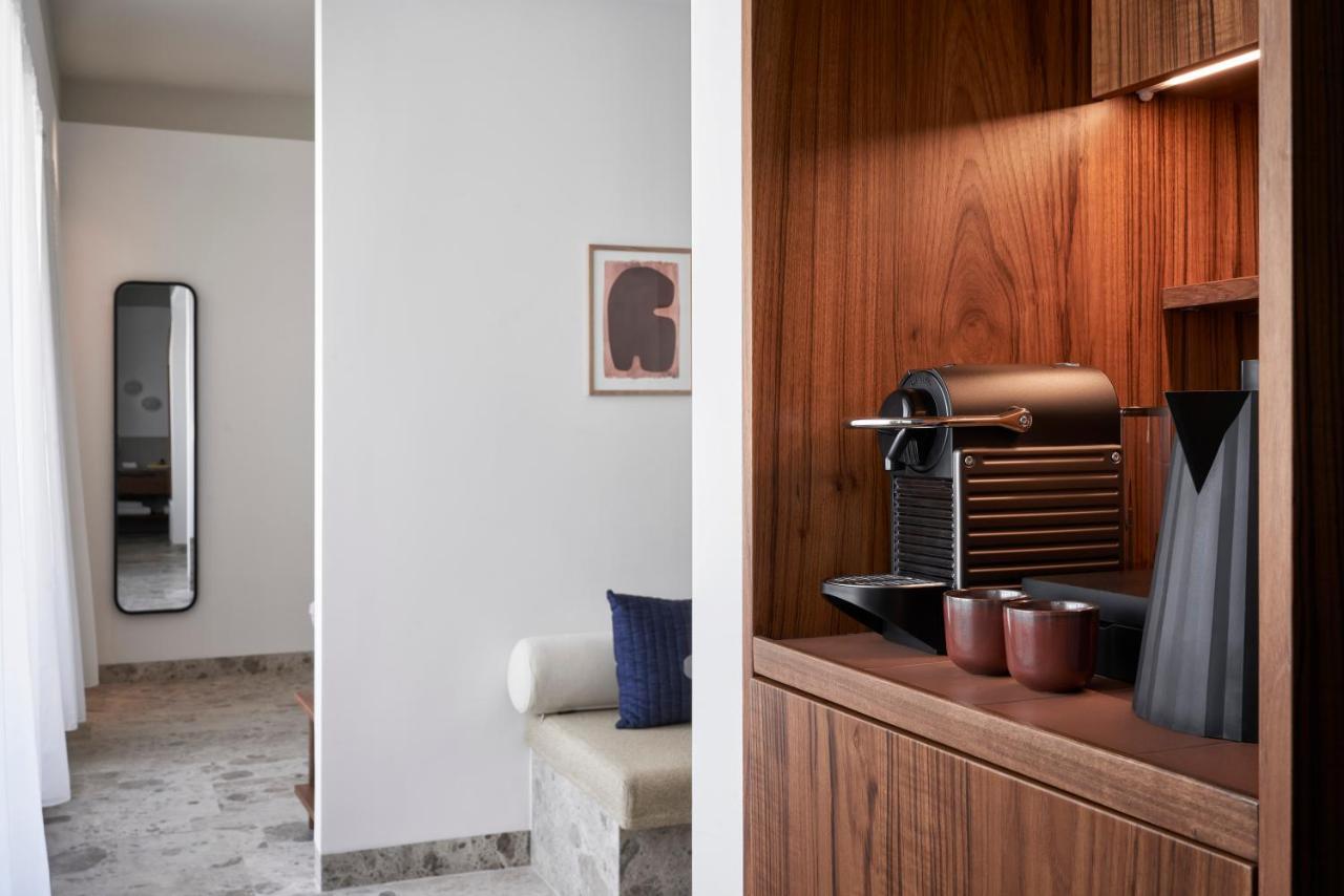 The Social Athens Hotel, A Member Of Radisson Individuals Ngoại thất bức ảnh